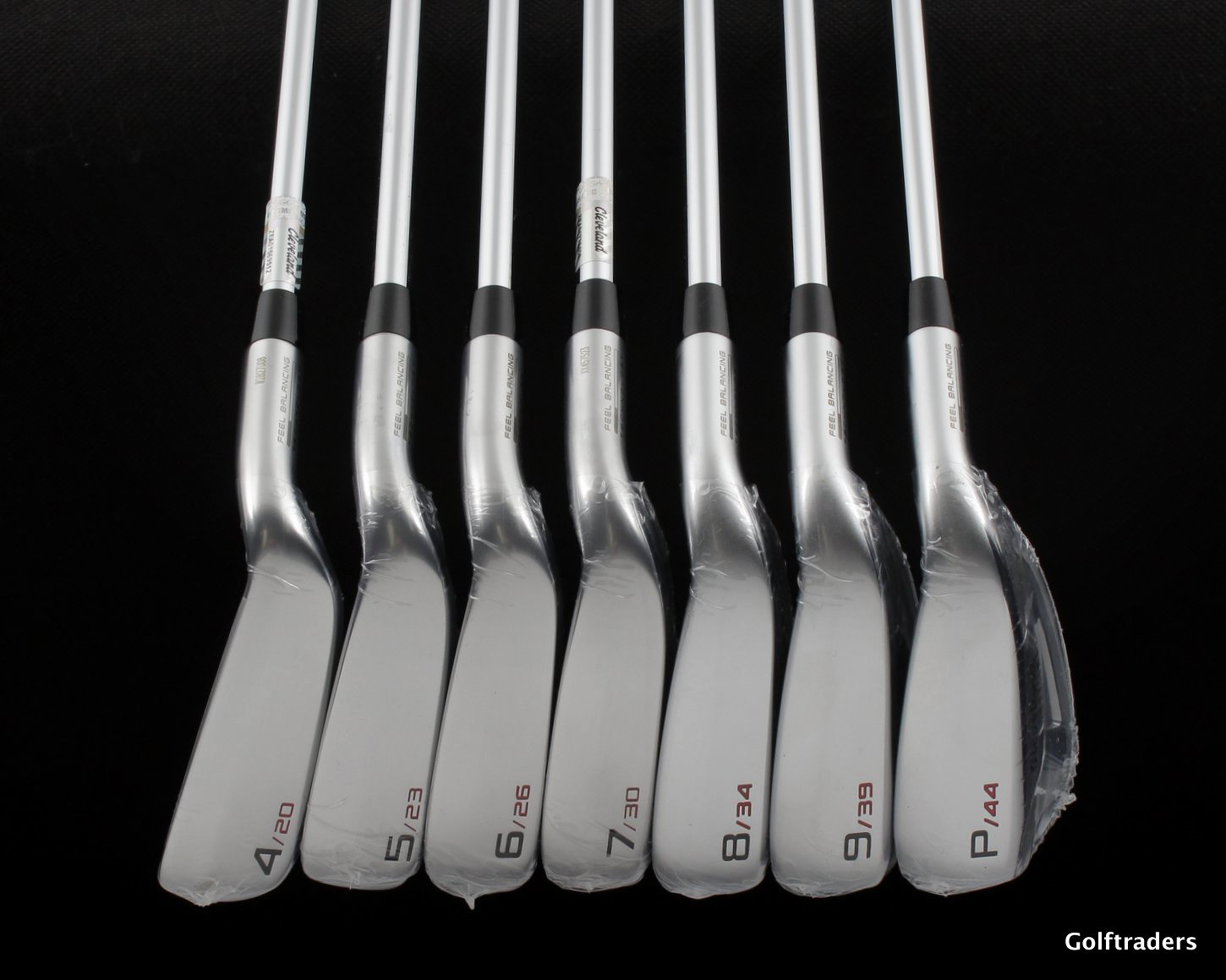 New Cleveland Launcher UHX Irons 4-PW Steel Regular Flex H2510